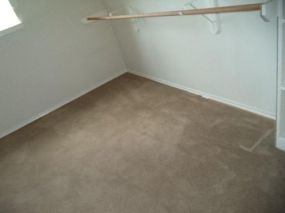 3rd image of 1807 Creegan Park Ct