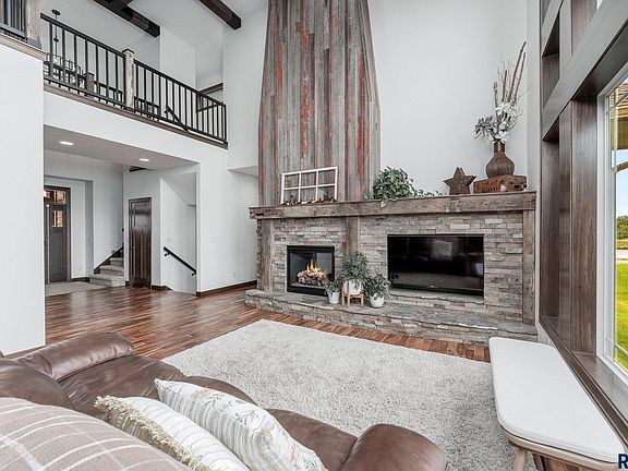 4th image of 27206 Regal Ct