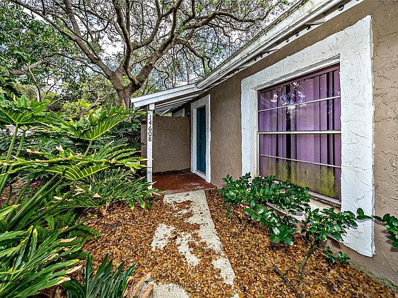 3rd image of 14608 Pine Glen Cir