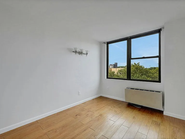 9019 Wall St #6B — Photo 5