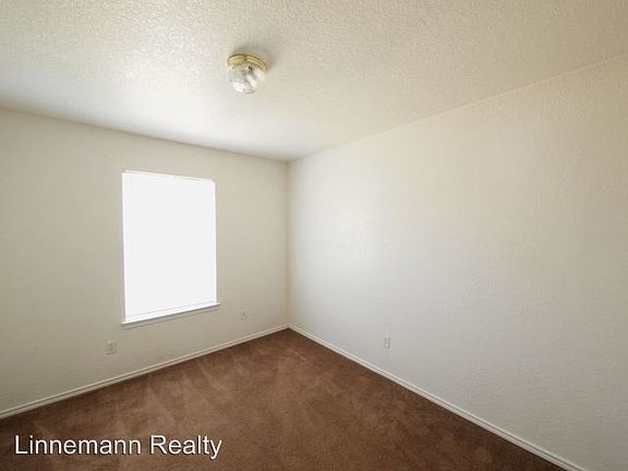 5th image of 2609 Alma Dr #B