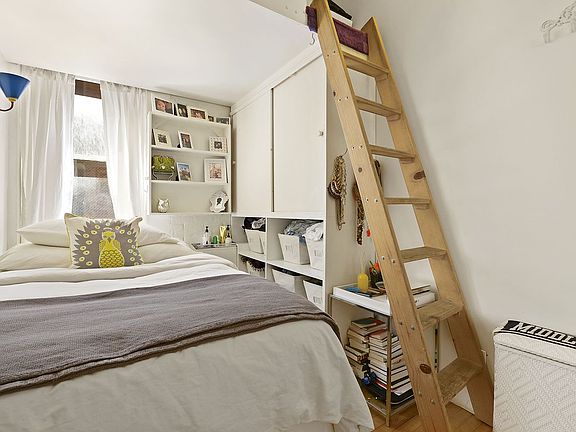 3rd image of 439 Lafayette St APT 3B