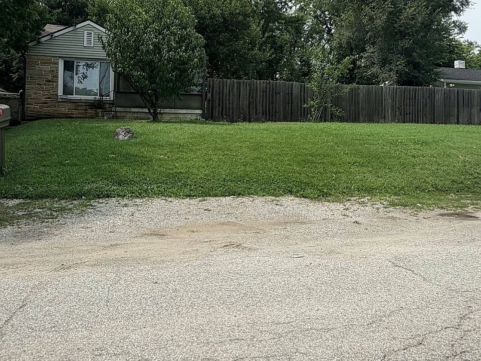 1st image of 3706 Hillside Ave
