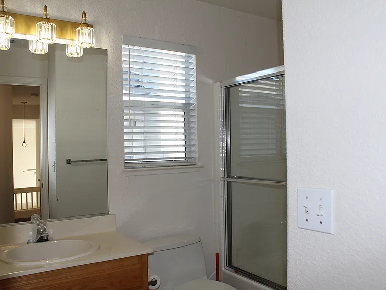 upstair bathroom