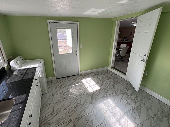 3rd image of 12532 208th St