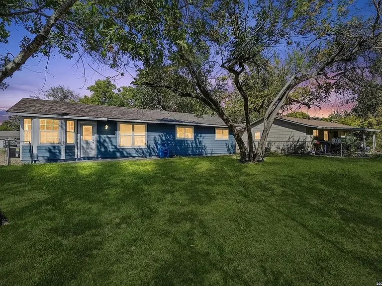 5122 Binz Engleman Rd — Photo 21