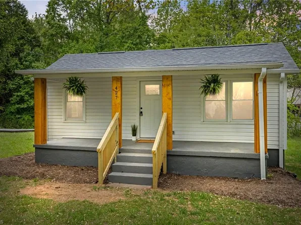 427 S 2nd Ave, Madison, NC 27027