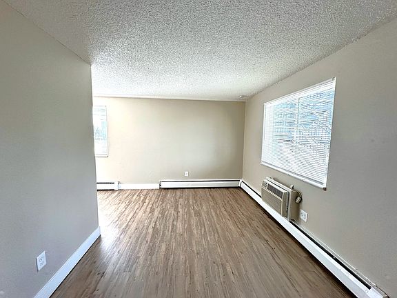 4th image of 3048 W Amherst Ave #11279344