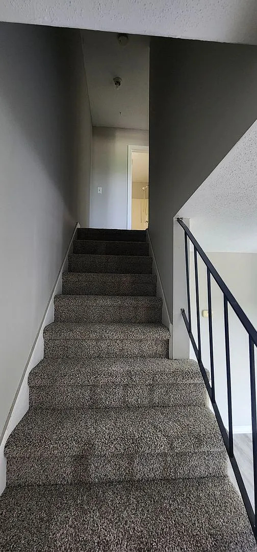 Arrowhead Apartments — Photo 4