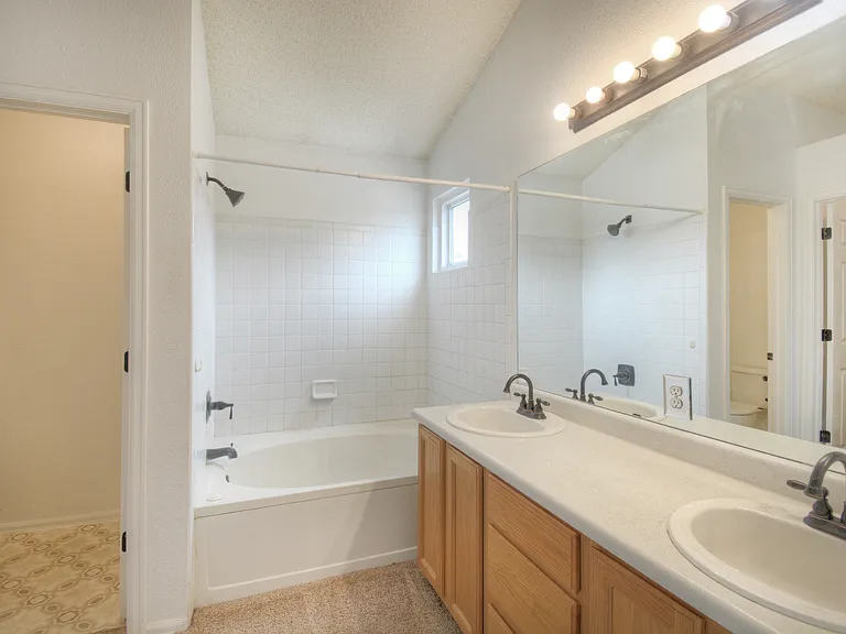 2024 Hibbard Ln — Photo 2