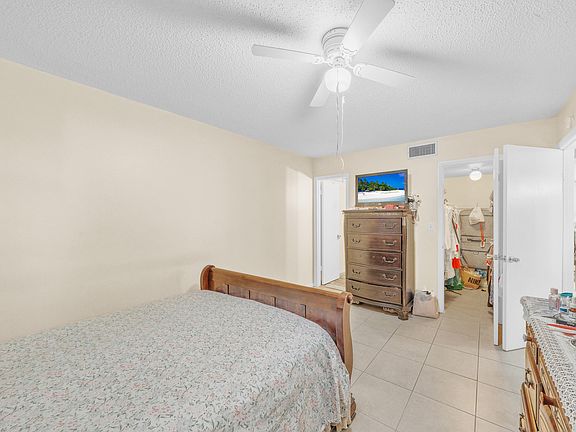5th image of 3001 NW 48th Avenue #439