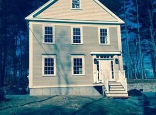 4 4th St, Amesbury, MA 01913