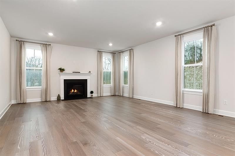 300 Crest Ln, Mars, PA 16046 Zillow