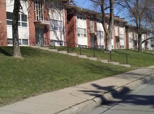1104 N 48th Ave APT 8, Omaha, NE 68132