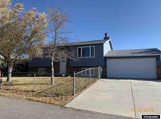 4875 Bel Vista Dr, Bar Nunn, WY 82601