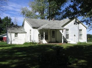 1710 N Coal Rd, Colchester, IL 62326