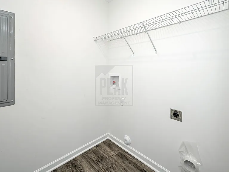 540 Woodland Cir — Photo 37