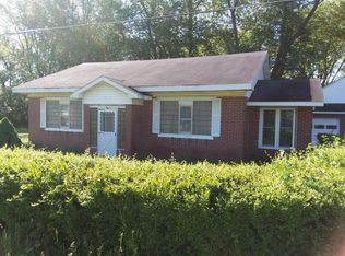 1903 Archer Ave, Marshall, IL 62441