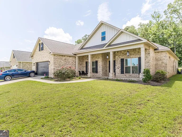 306 Rustic Live Oak Trl — Photo 5