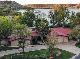 15 E Lakeshore Dr, Ransom Canyon, TX 79366