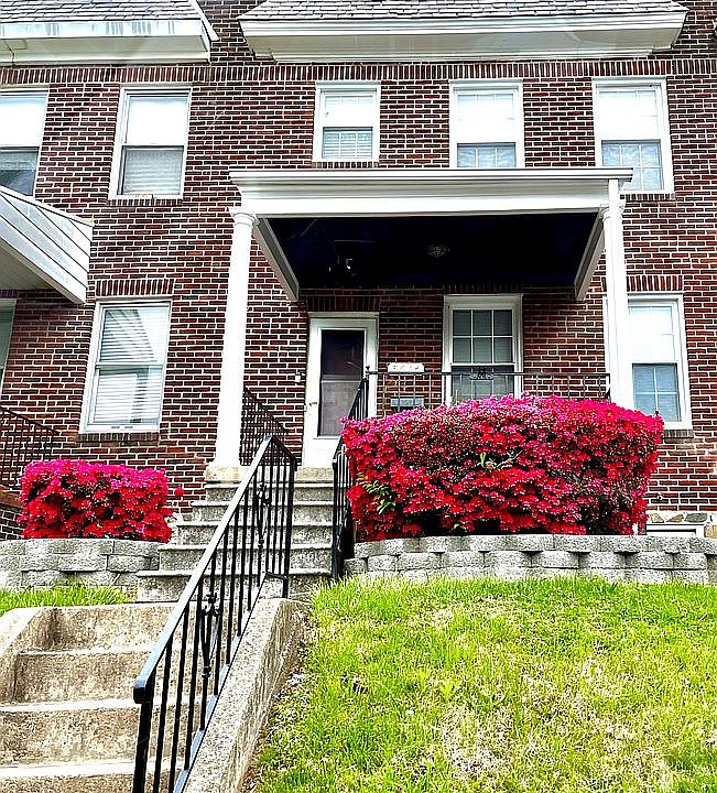 2nd image of 3615 Chesterfield Ave