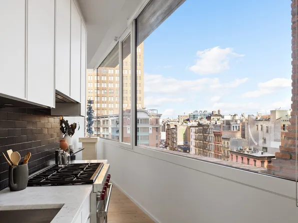 100 Franklin Street image 13 of 31