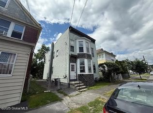 818 24th St #1, Watervliet, NY 12189