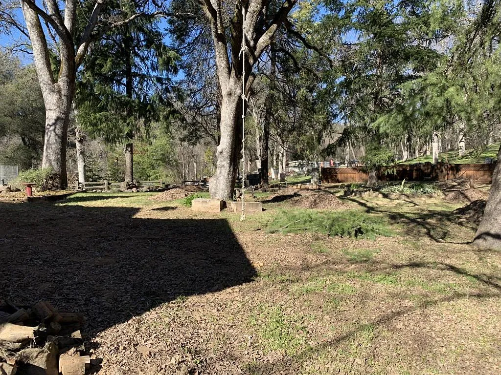 7081 Helmrich Lane — Photo 3
