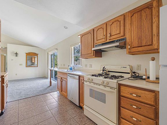 3rd image of 22973 104th St
