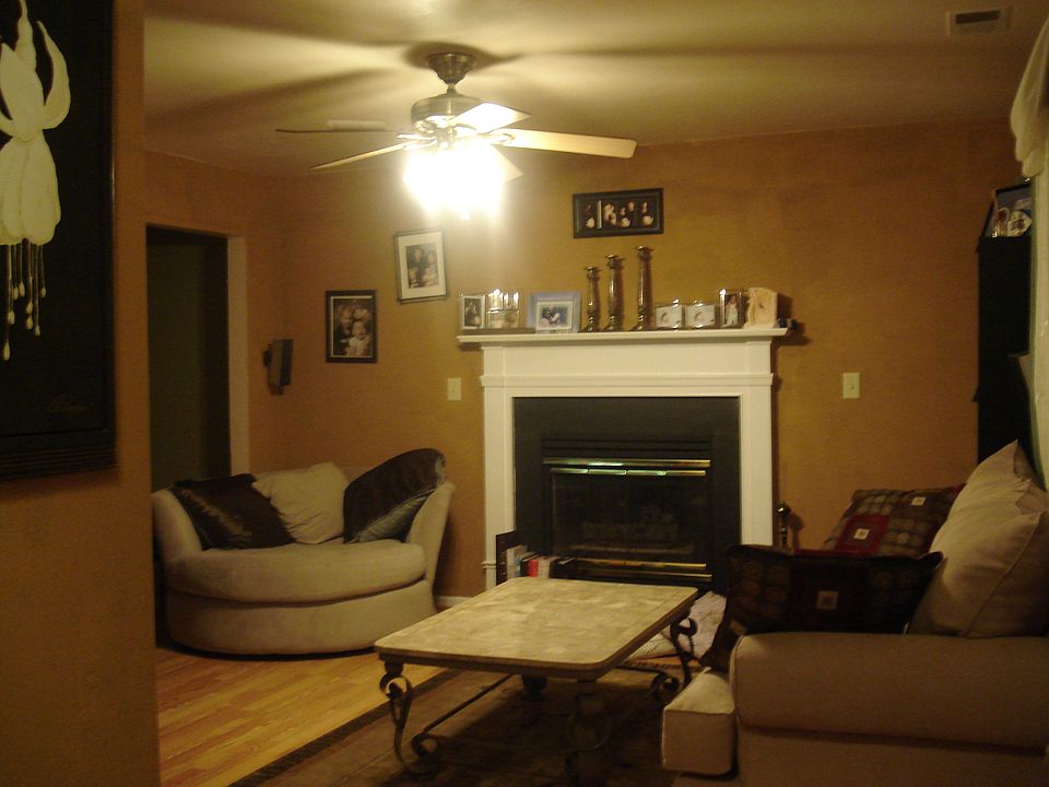 1st image of 1104 Van Loen Dr