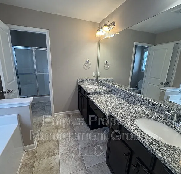 108 Ashewicke Dr — Photo 17