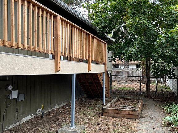 2nd image of 1535 E Satre Ave