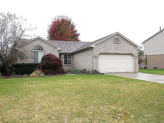 2nd image of 1727 Heron View Ct