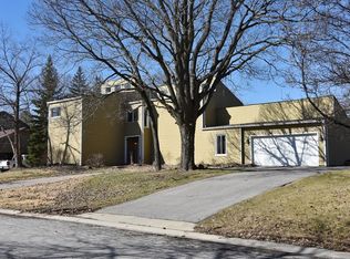605 Coventry Way, Noblesville, IN 46062