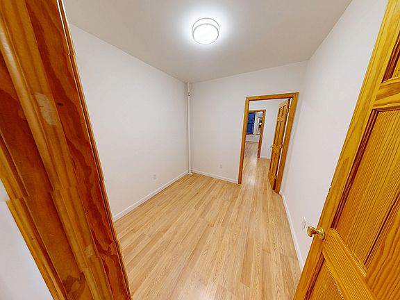 3rd image of 318 E 80th St APT 4W