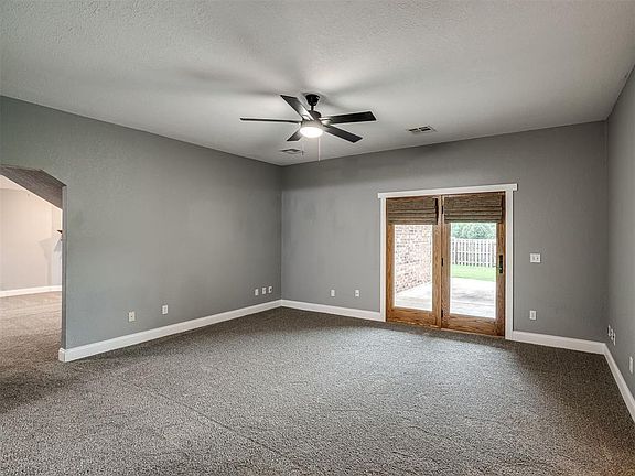 3rd image of 3524 Northridge Ter