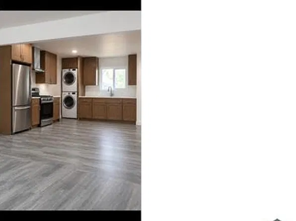 7852 1st St, Stanton, CA 90680