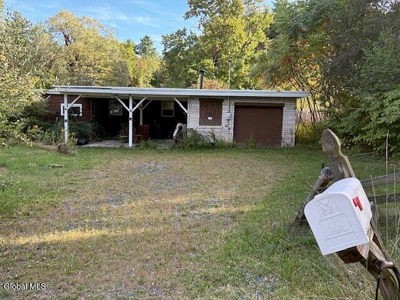4th image of 35 Nolan Road