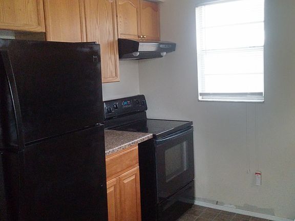 3rd image of 509 N 7th St