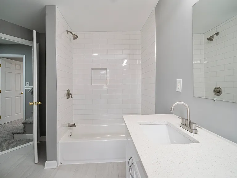 1509 McHenry St — Photo 11
