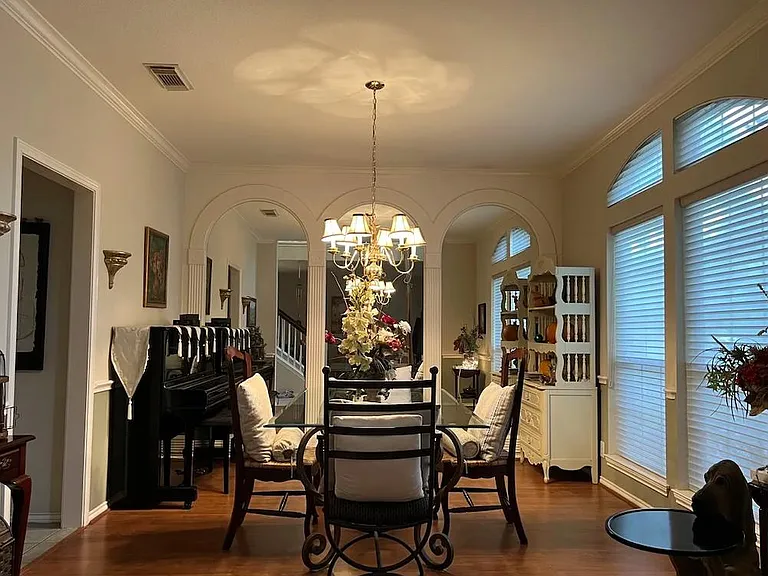 Belclaire — Photo 18