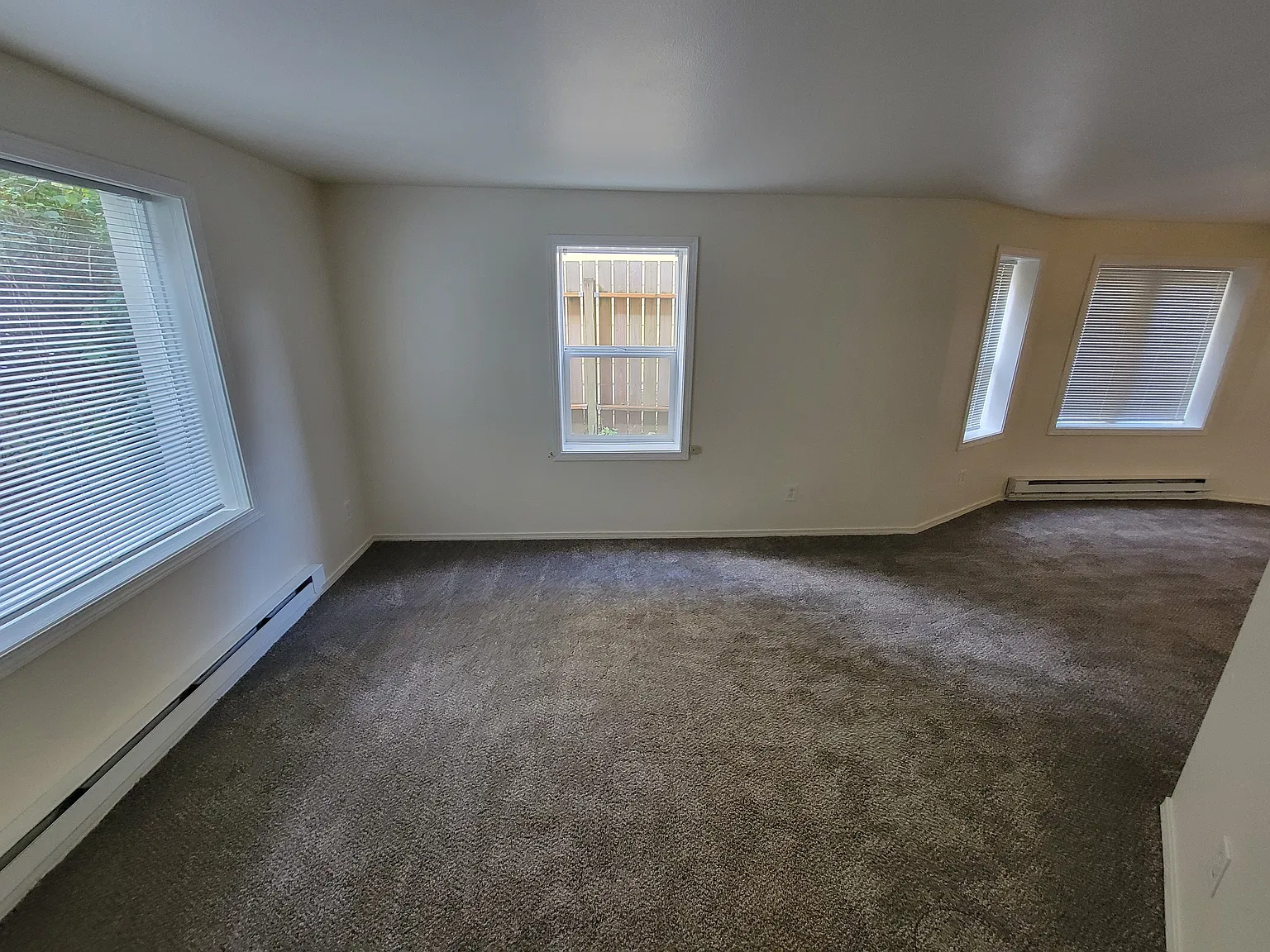 1 bed, 850 sqft, $1,095 — Photo 4