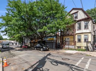 174 Smith St, Newark, NJ 07106