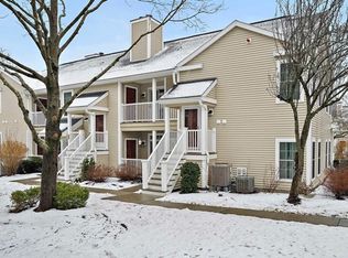 41 Bradford Commons Ln #41, Braintree, MA 02184