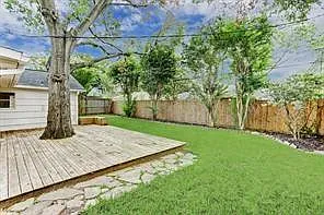 5429 Lincrest Ln — Photo 11