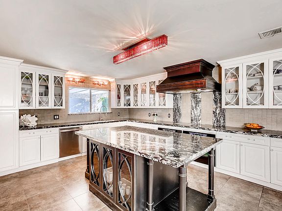 4th image of 3095 Van Buskirk Cir