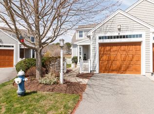 8 Nw Lndg, Mashpee, MA 02649