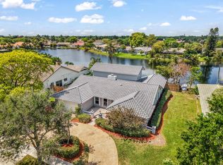 1071 NW 97th Ave, Plantation, FL 33322