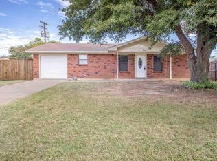 714 W Louisa Ave, Iowa Park, TX 76367