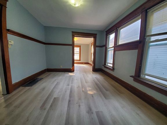 2nd image of 1139 W 11th St #2
